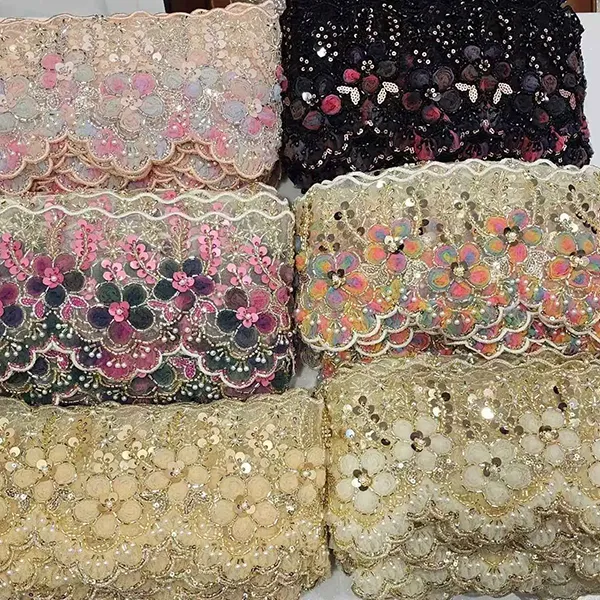 3D మెష్ ఫ్లవర్స్ రిబ్బన్ పూసల ట్యూబ్ బార్‌కోడ్ ఎంబ్రాయిడరీ లేస్‌తో మల్టీకలర్ ఎంబ్రాయిడరీ లేస్